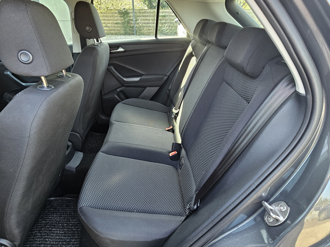 Volkswagen T-roc — 16