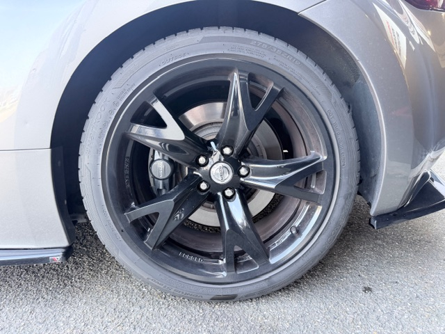 Nissan 370 Z — 16