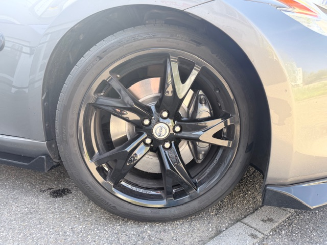 Nissan 370 Z — 18