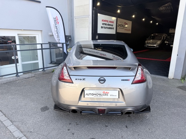 Nissan 370 Z — 23