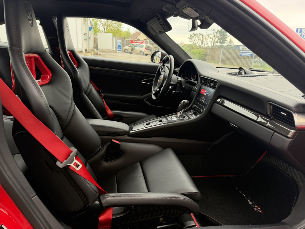 Porsche 911 — 12