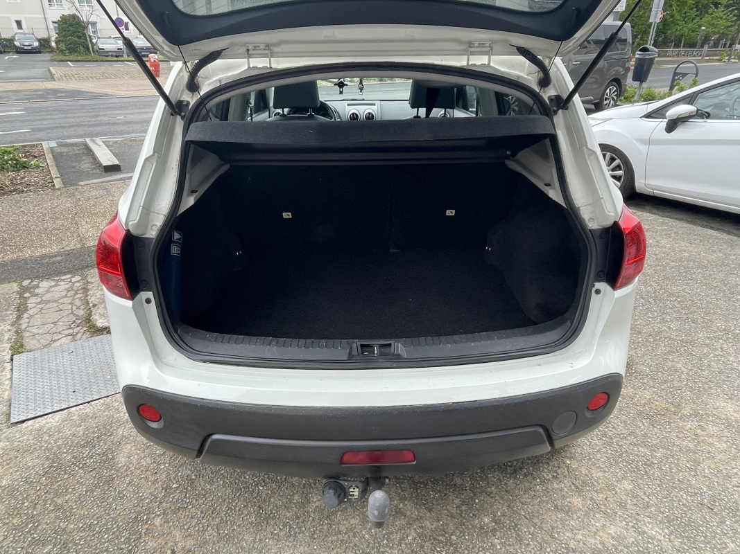 Nissan Qashqai — 15