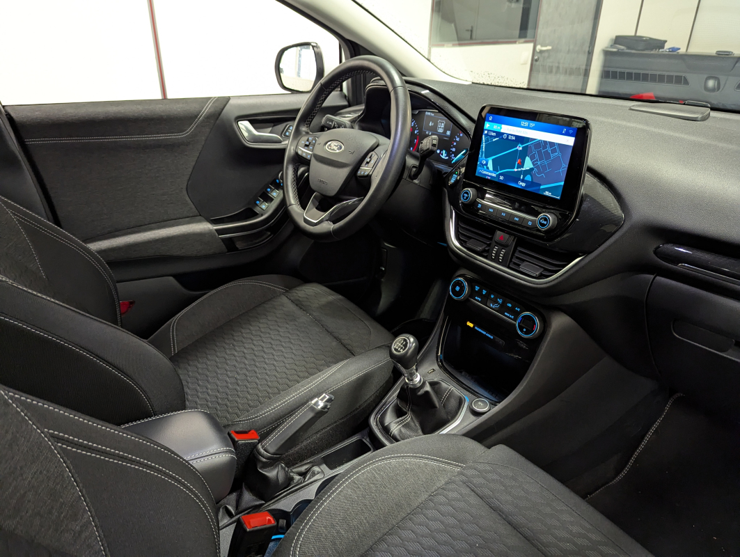 Ford Puma — 10
