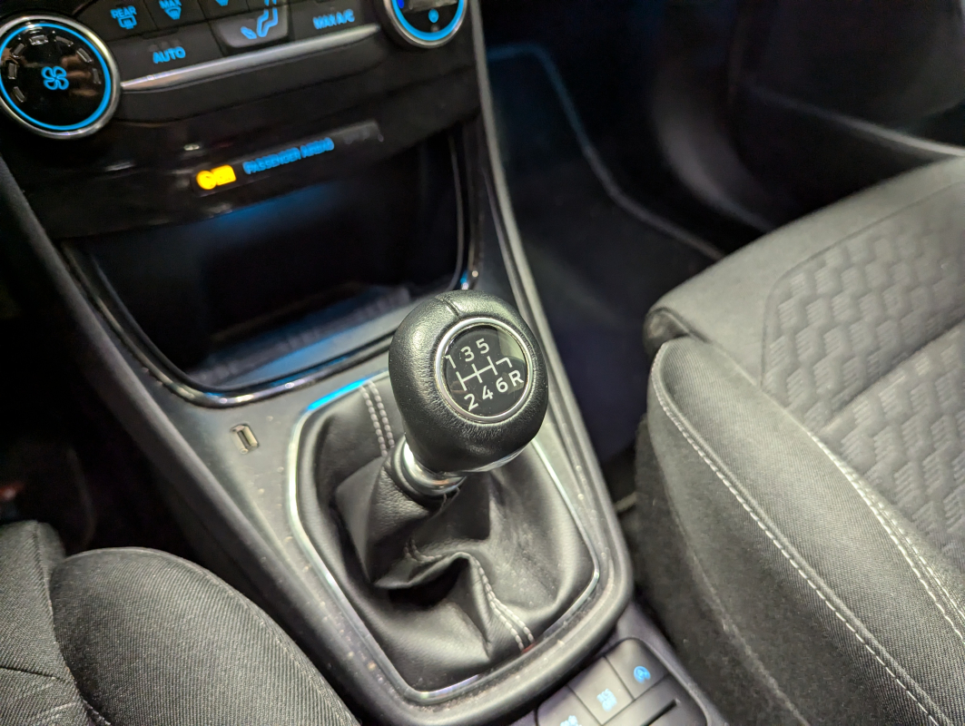 Ford Puma — 24