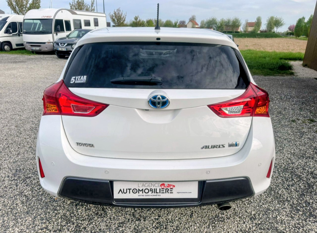 Toyota Auris — 4