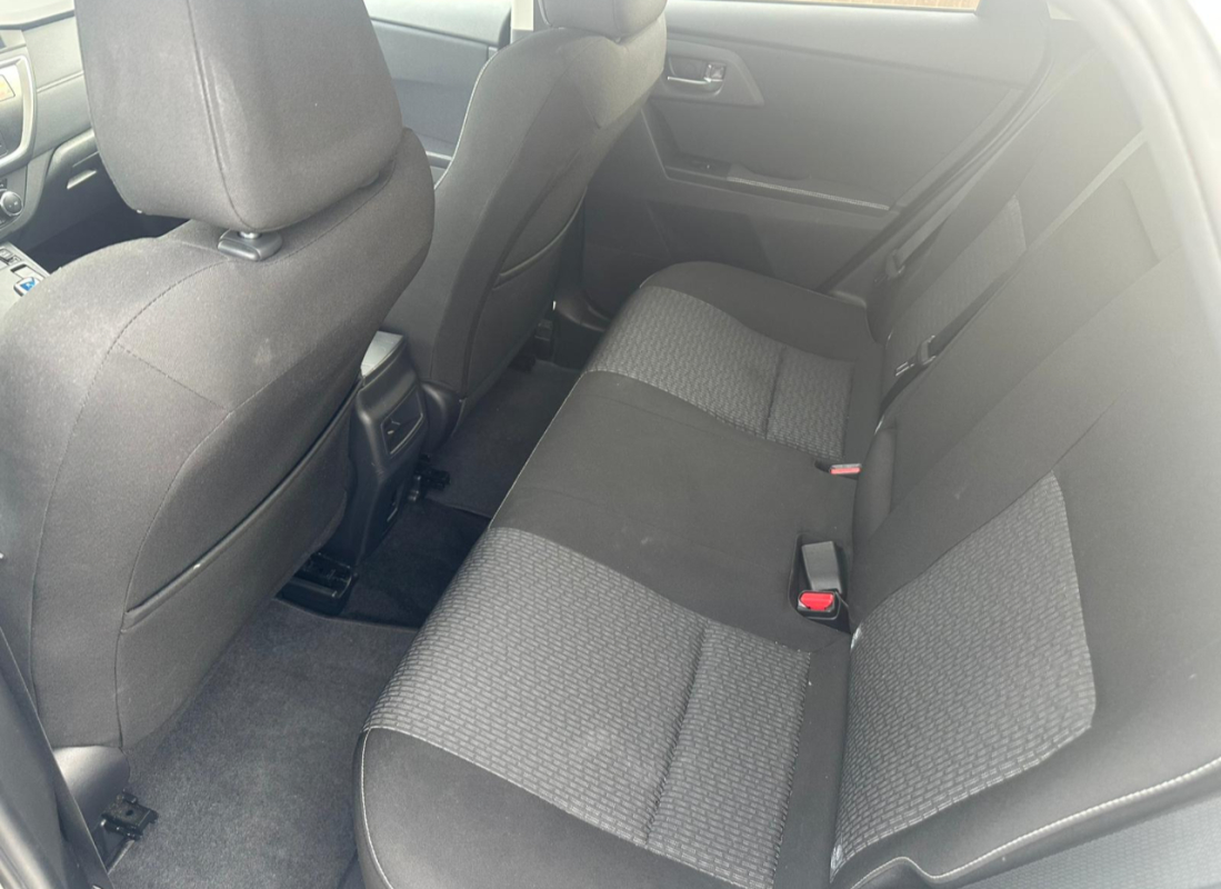 Toyota Auris — 22