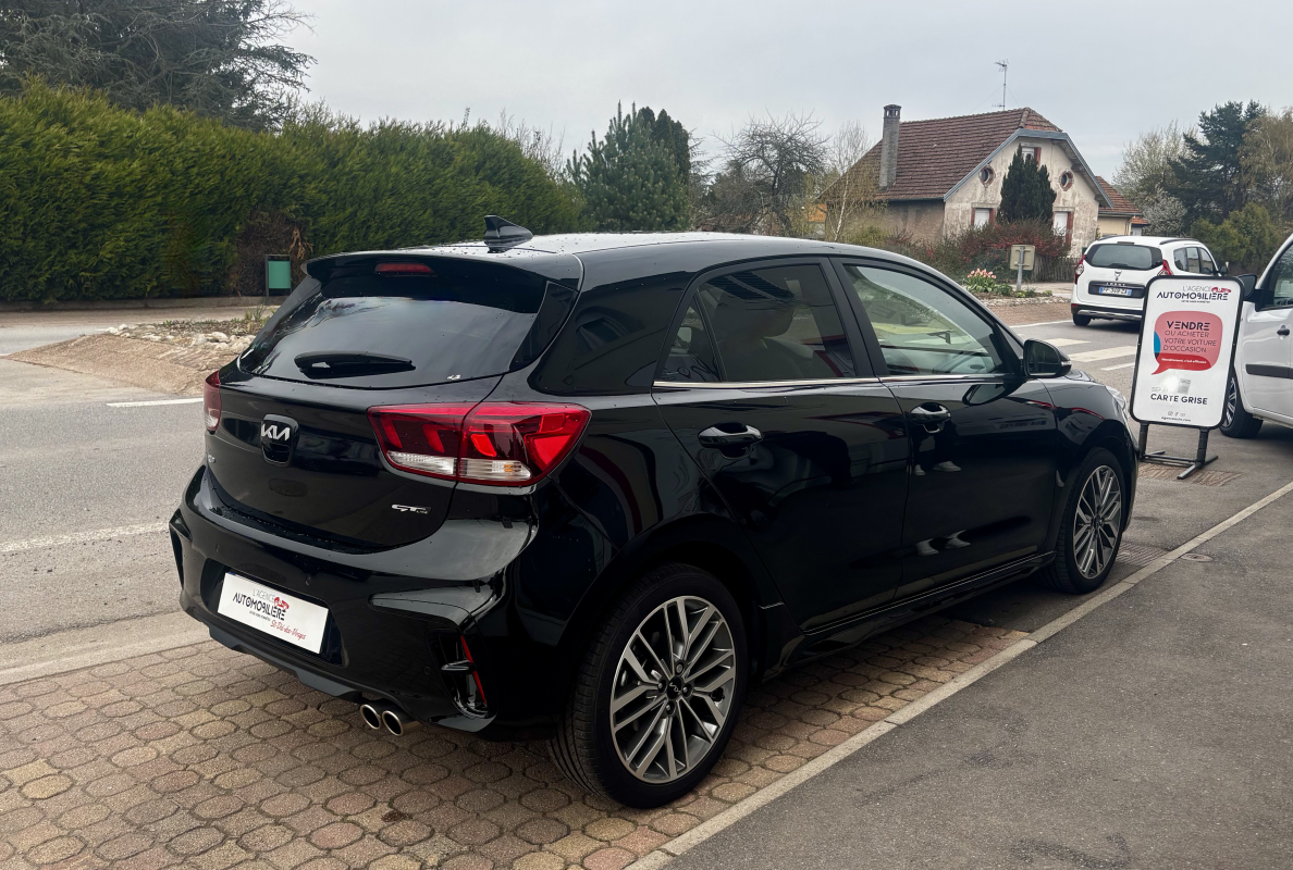 Kia Rio — 5