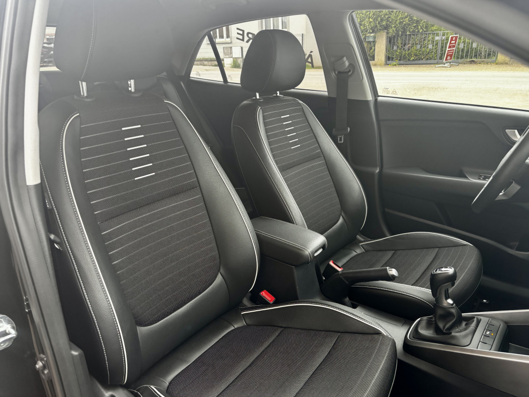 Kia Rio — 15