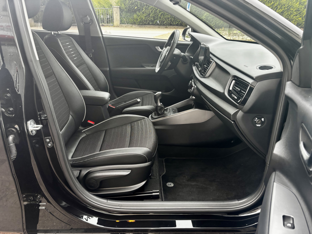 Kia Rio — 16
