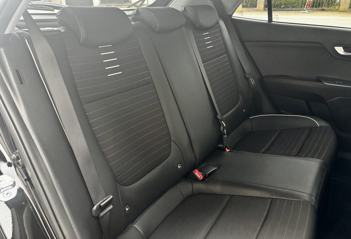 Kia Rio — 18