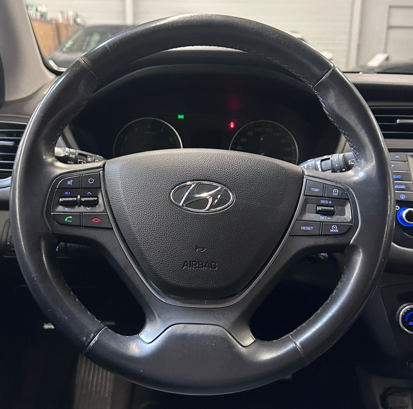 Hyundai i20 — 20