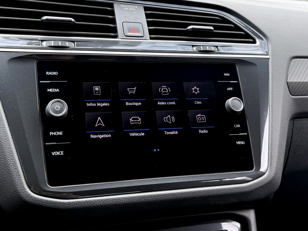 Volkswagen Tiguan — 14