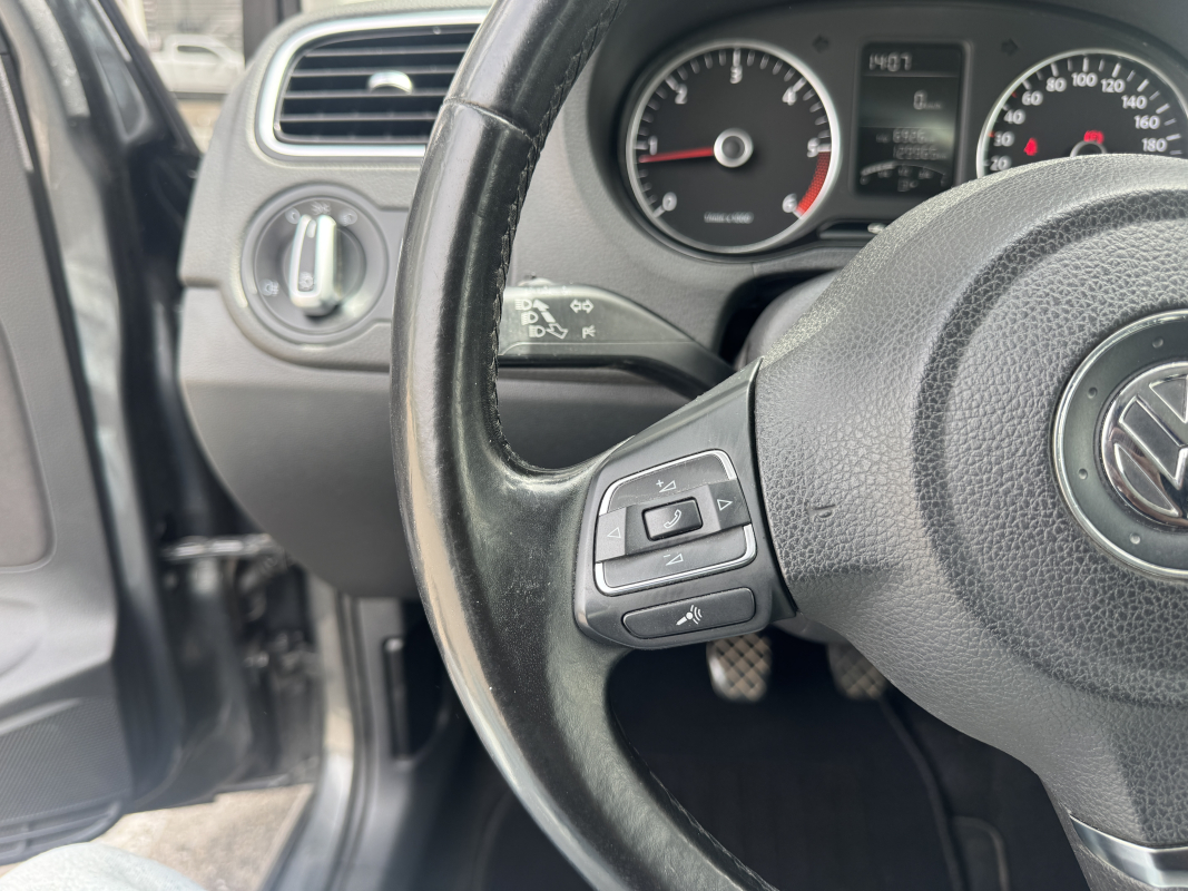 Volkswagen Polo — 10
