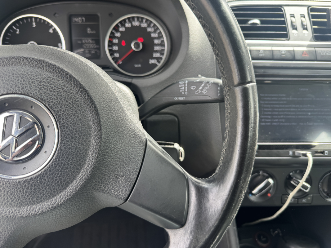 Volkswagen Polo — 12
