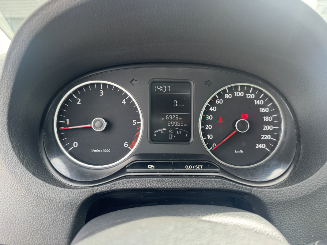 Volkswagen Polo — 11