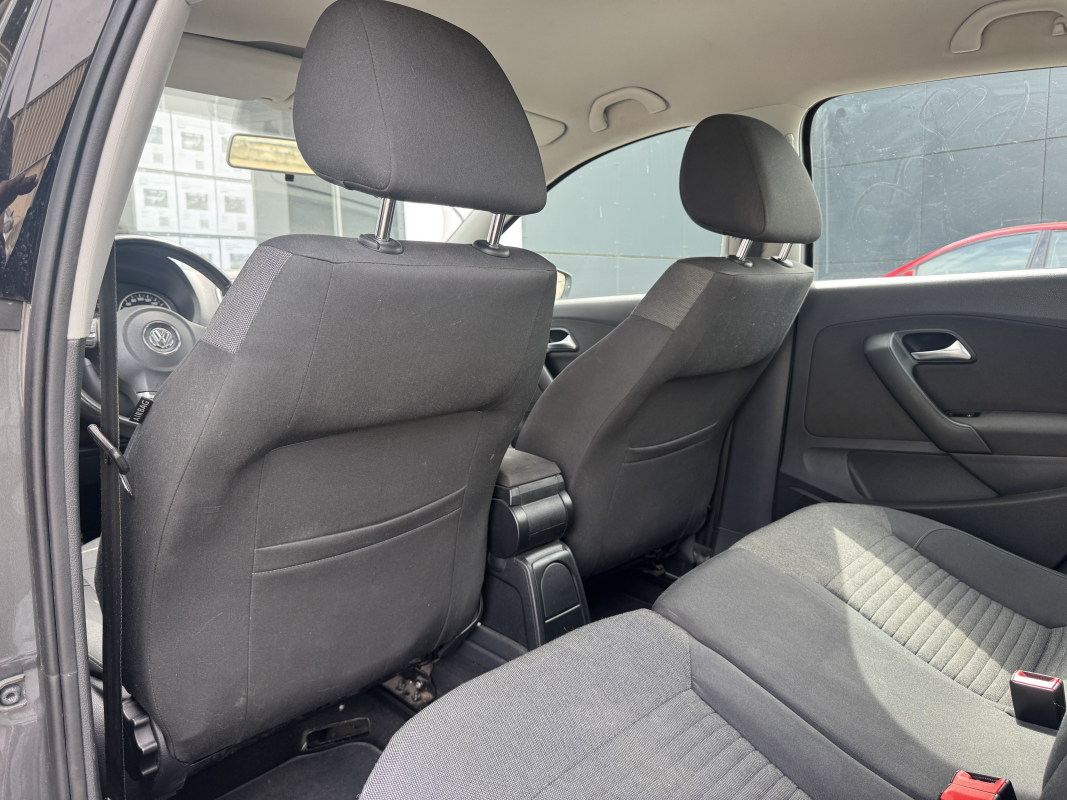 Volkswagen Polo — 20