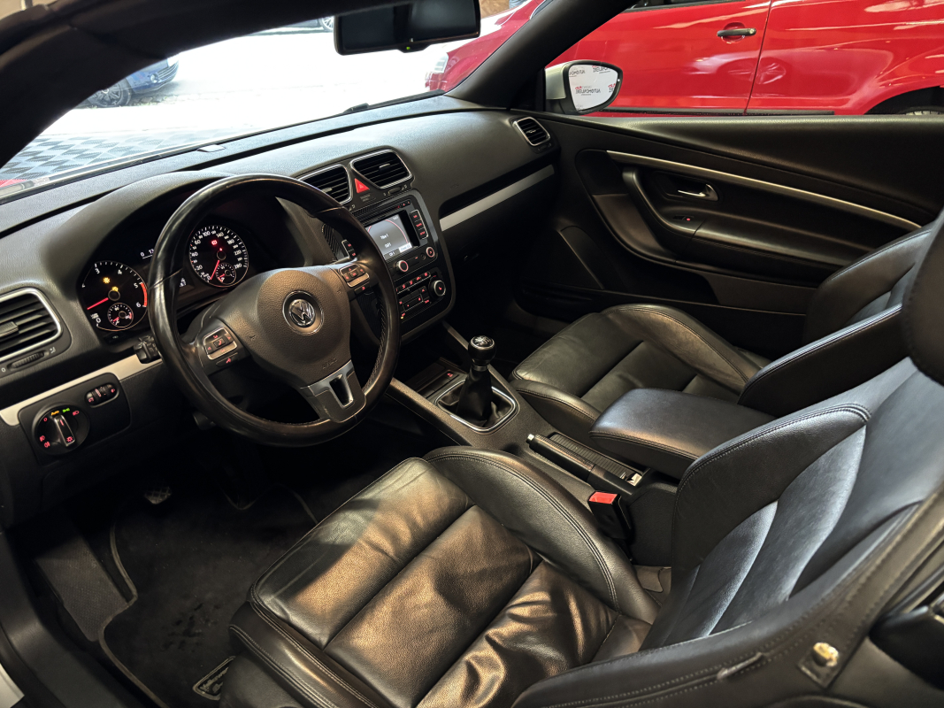 Volkswagen EOS — 11