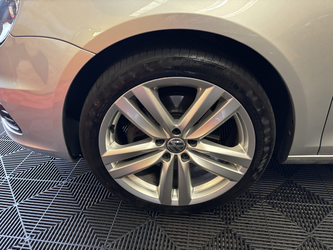 Volkswagen EOS — 25