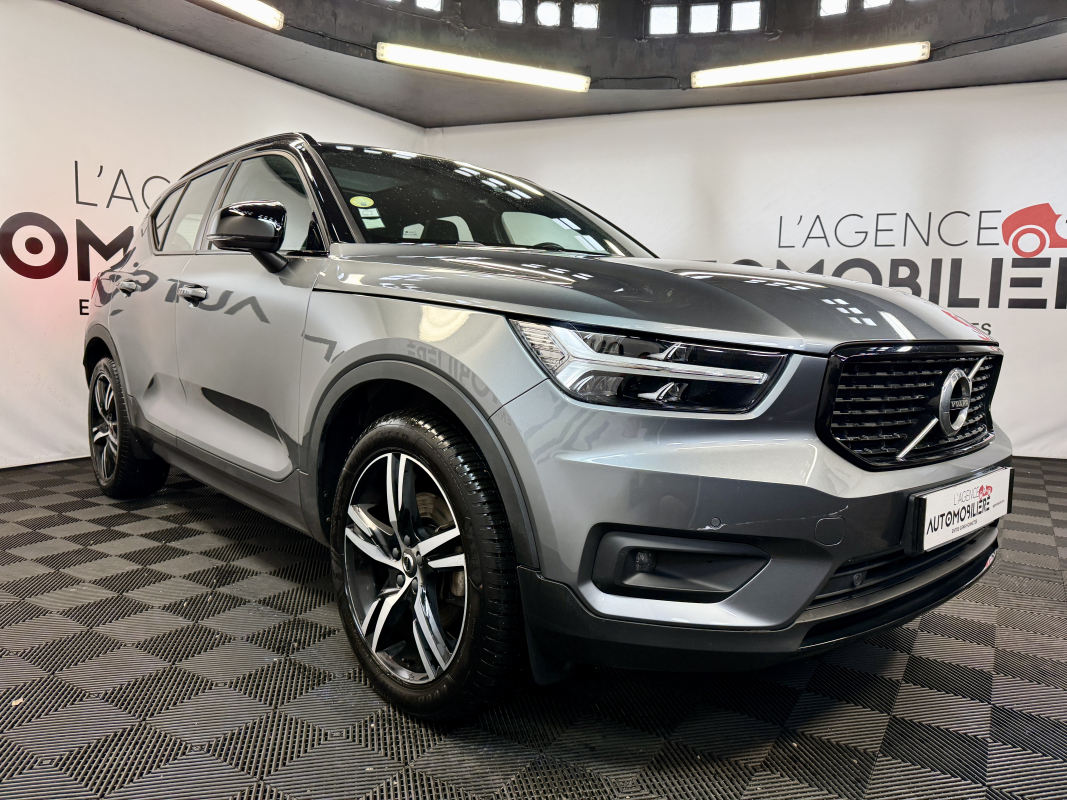 Volvo XC40 — 3