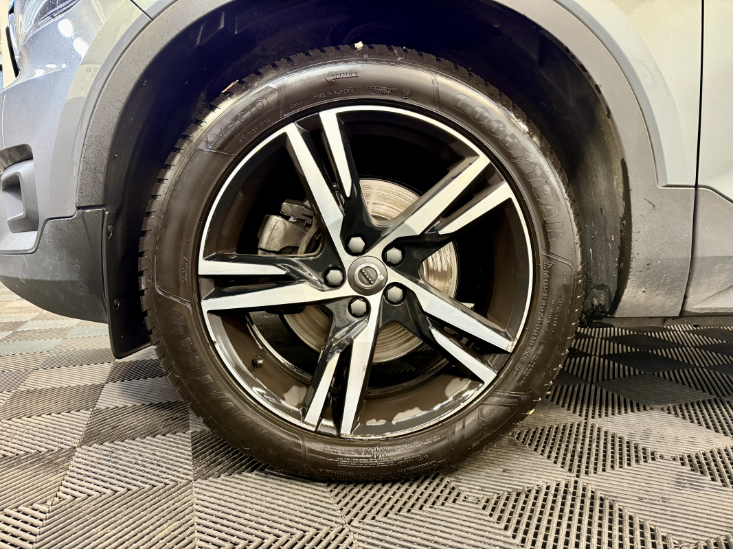 Volvo XC40 — 9