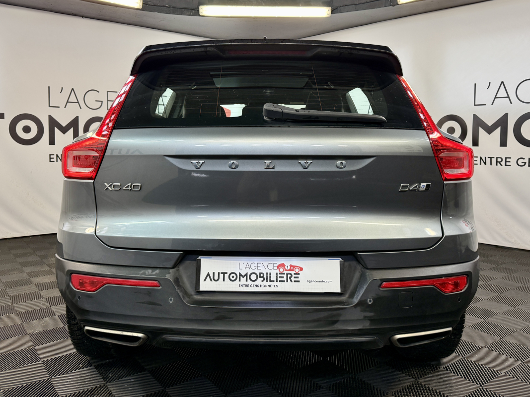 Volvo XC40 — 6