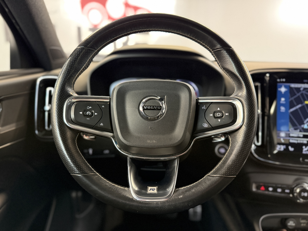 Volvo XC40 — 16