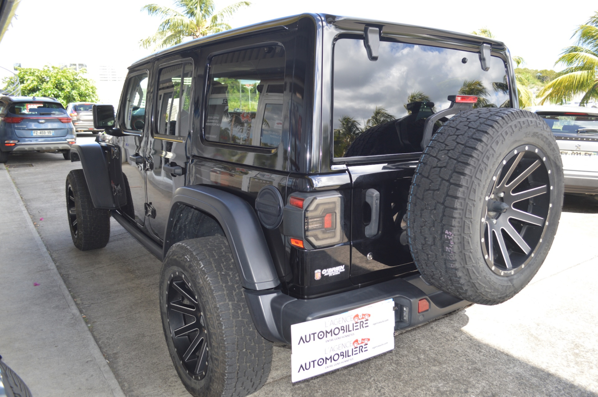 Jeep Wrangler Unlimited — 5