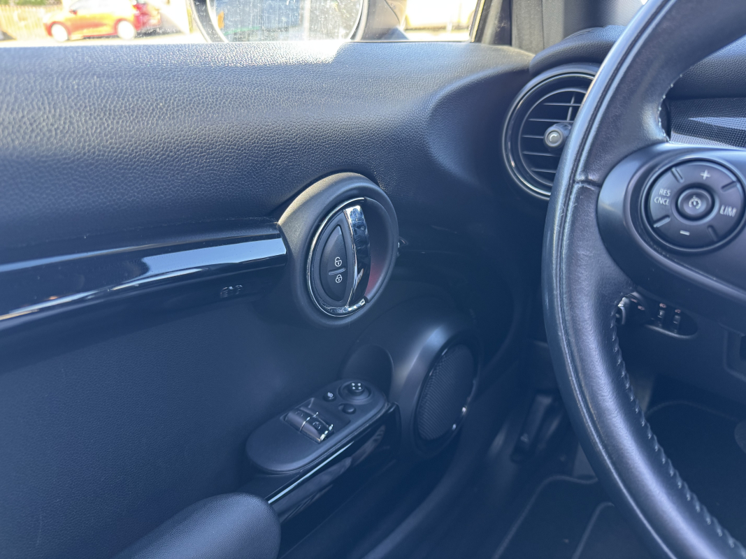 Mini Cooper — 23