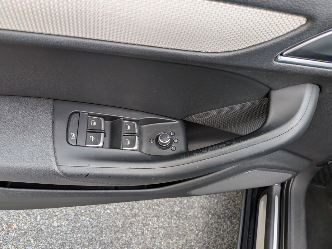 Audi Q3 — 16