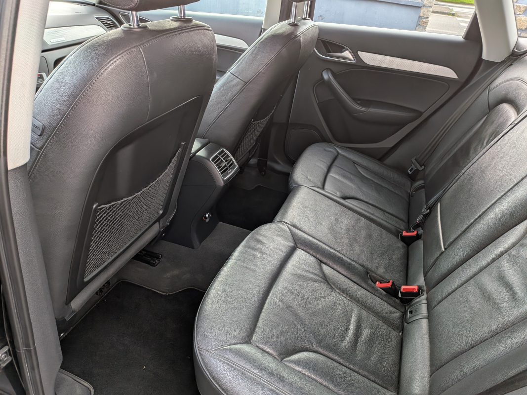 Audi Q3 — 11
