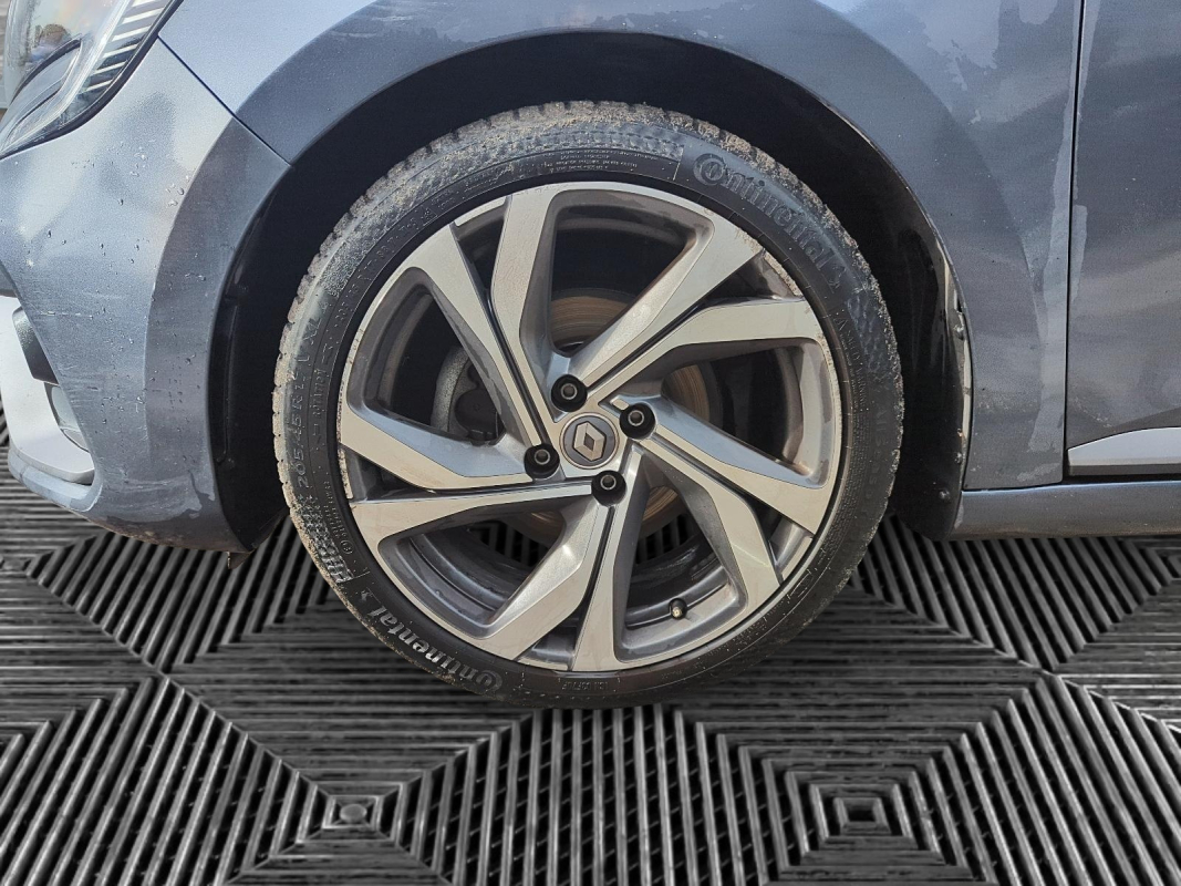 Renault Clio — 29