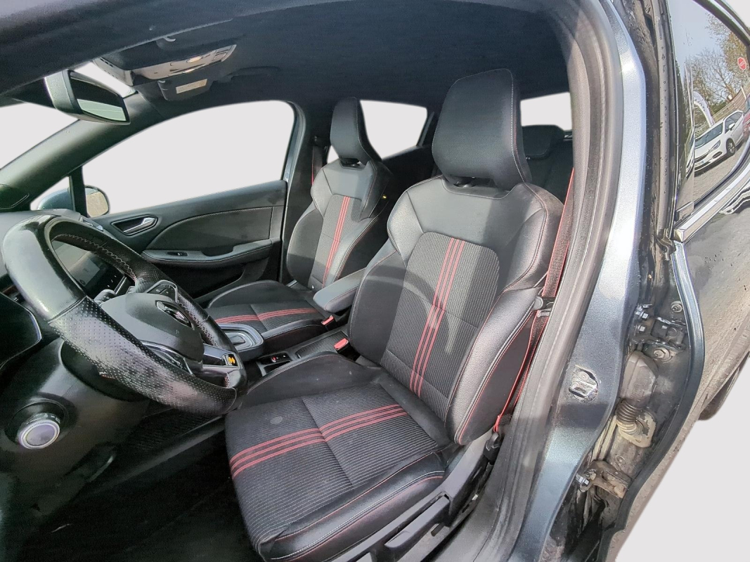 Renault Clio — 9