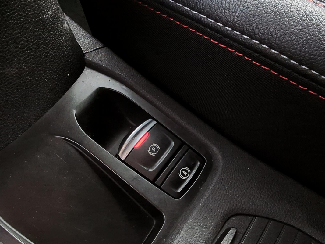 Renault Clio — 24