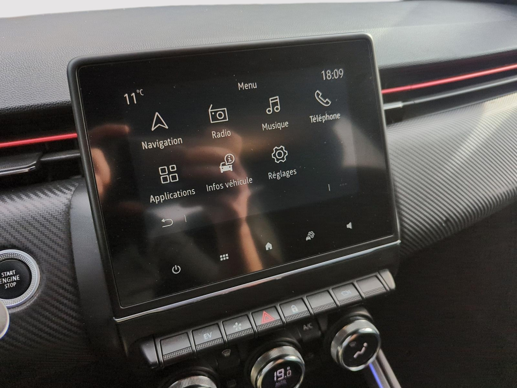 Renault Clio — 17