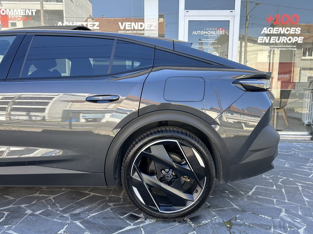 Peugeot 408 — 8
