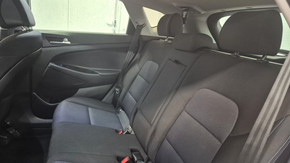 Hyundai Tucson — 12