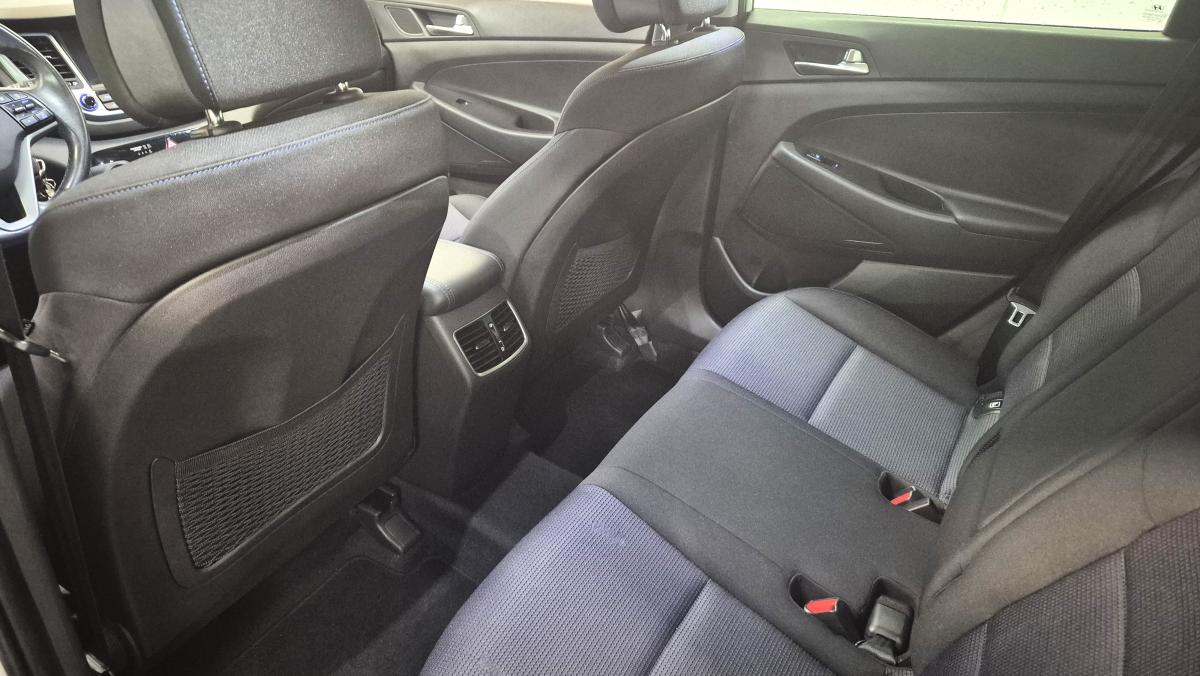 Hyundai Tucson — 13