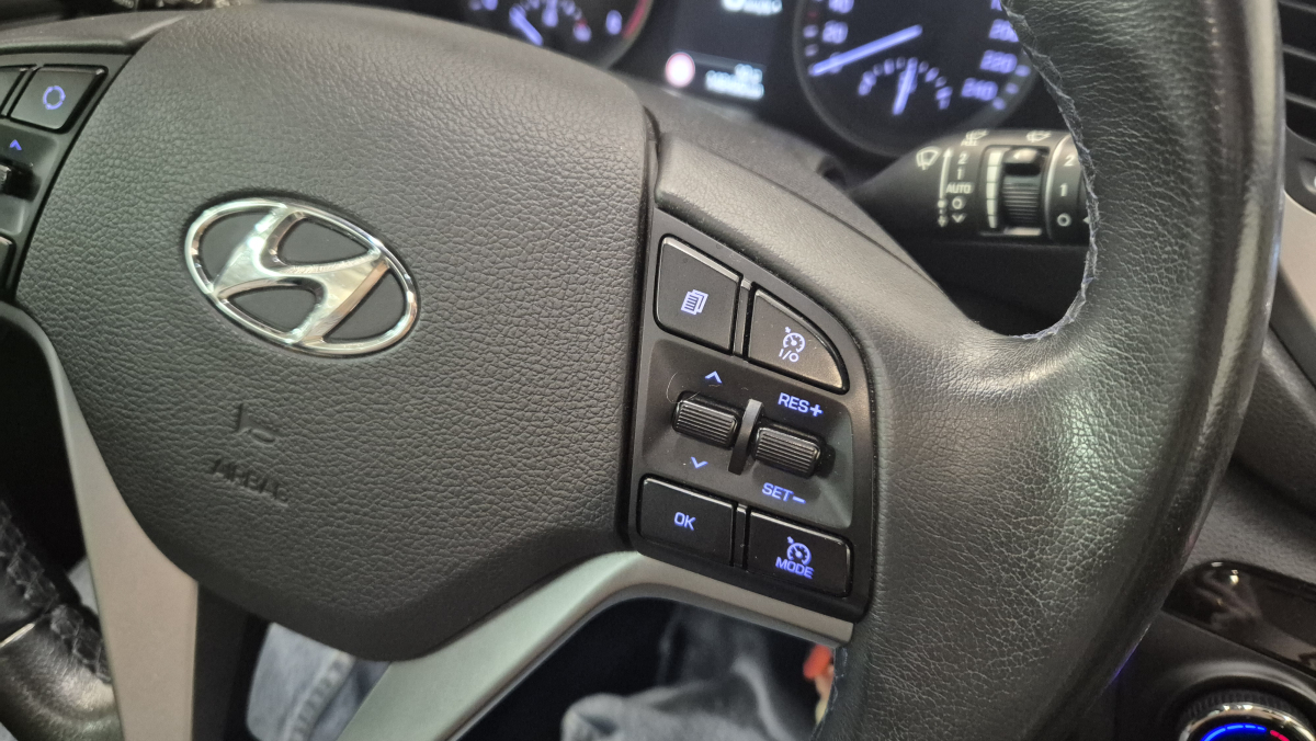 Hyundai Tucson — 24