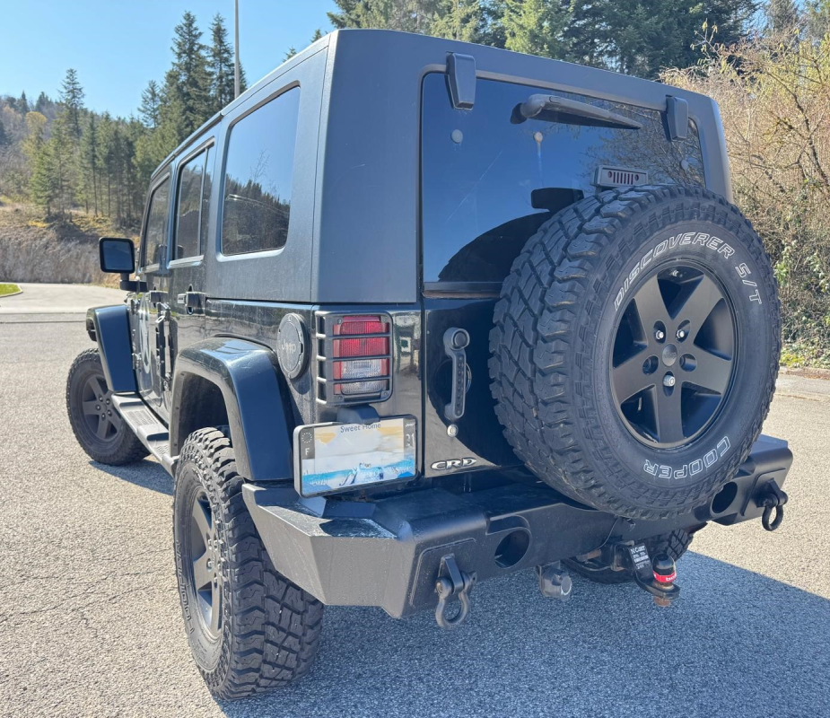 Jeep Wrangler Unlimited — 5