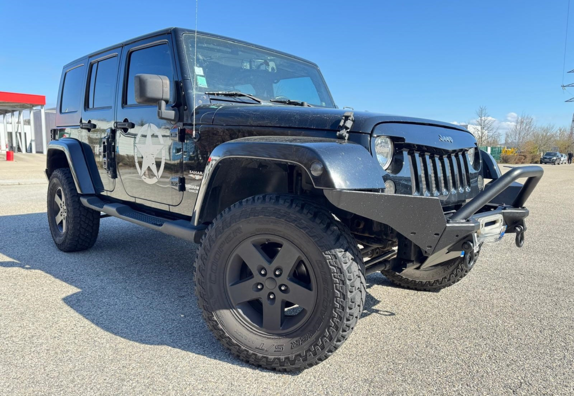 Jeep Wrangler Unlimited — 9