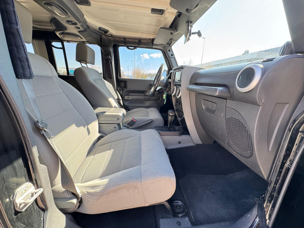 Jeep Wrangler Unlimited — 18