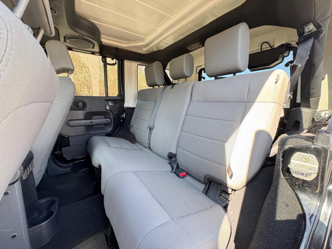 Jeep Wrangler Unlimited — 19