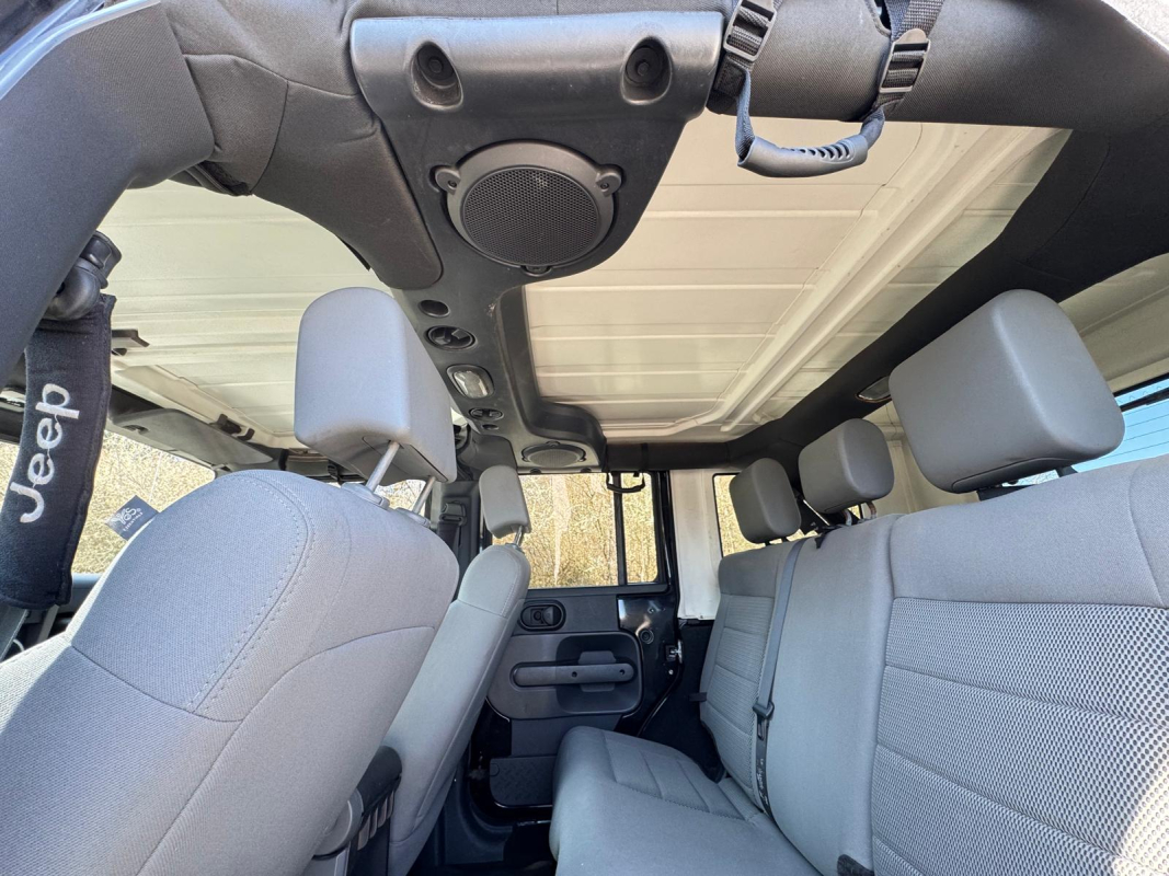 Jeep Wrangler Unlimited — 20