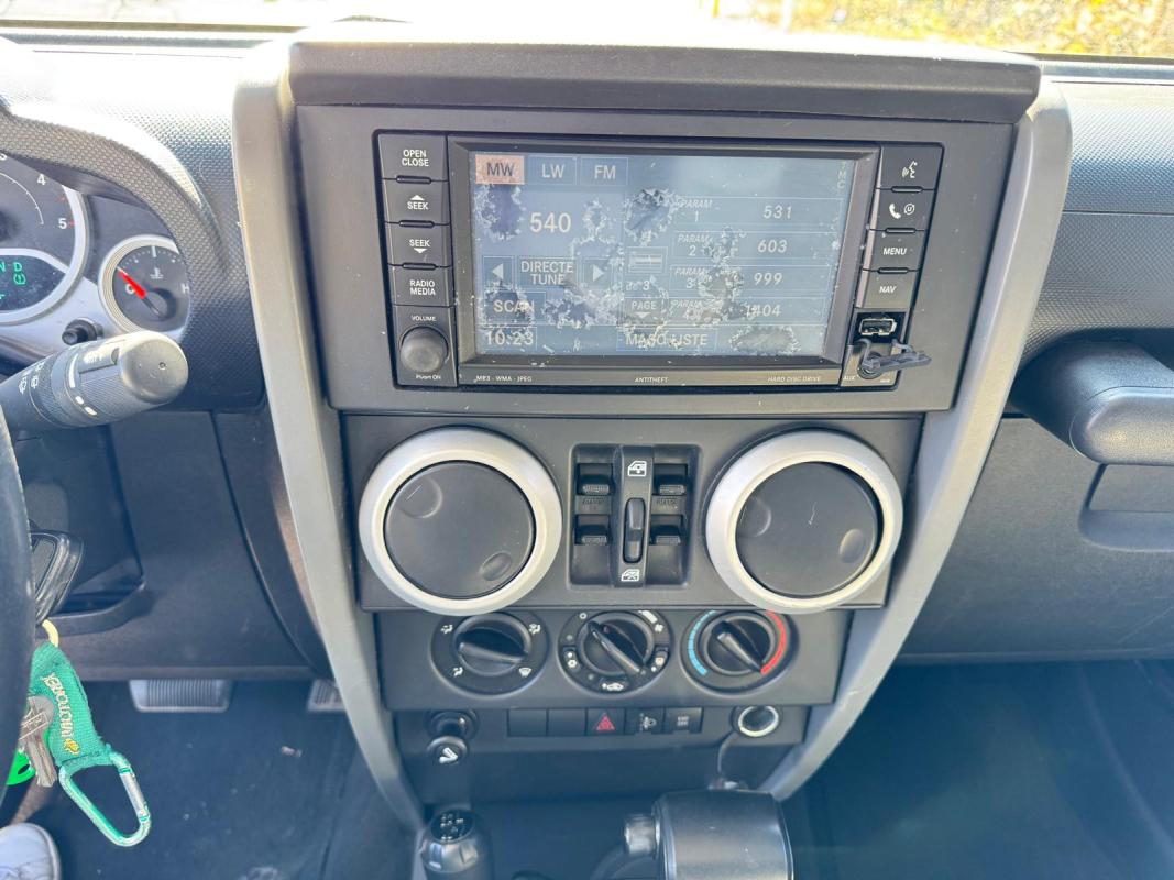 Jeep Wrangler Unlimited — 14
