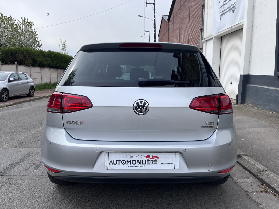 Volkswagen Golf — 6