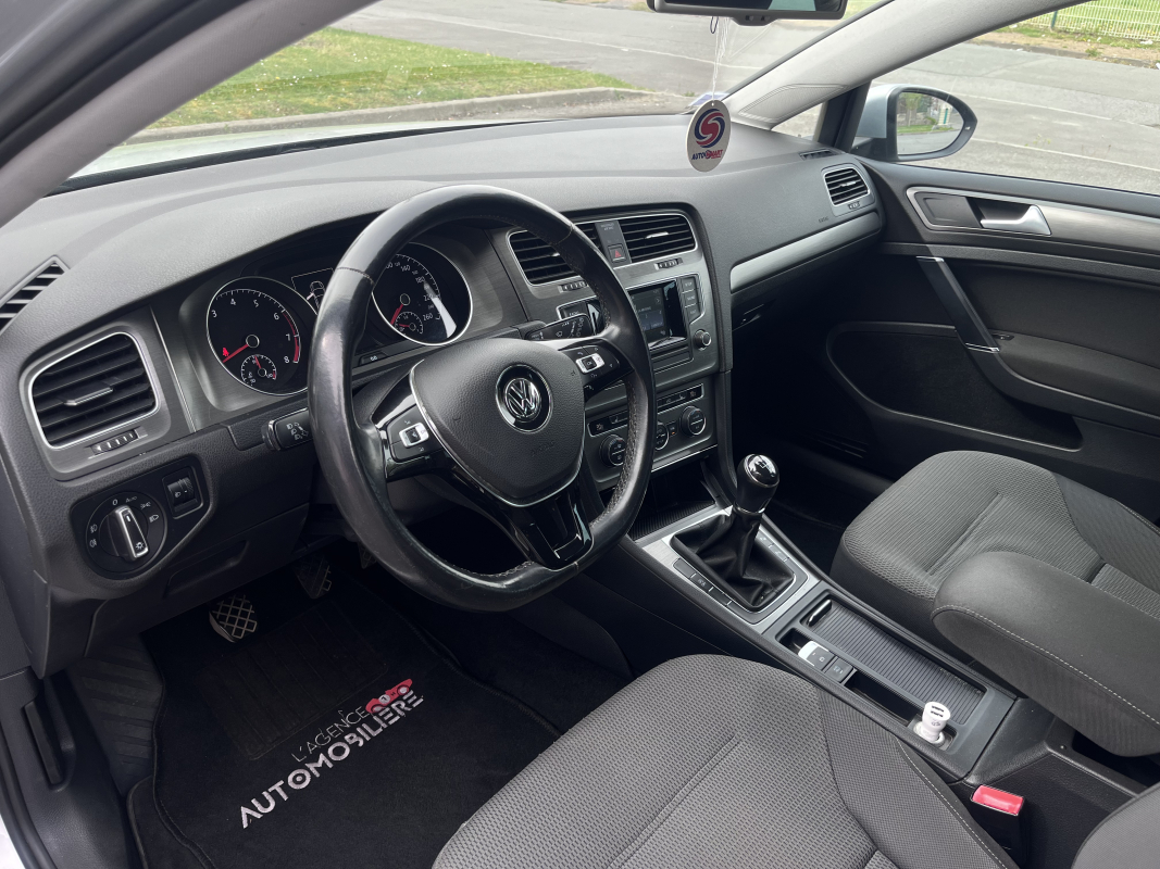 Volkswagen Golf — 13