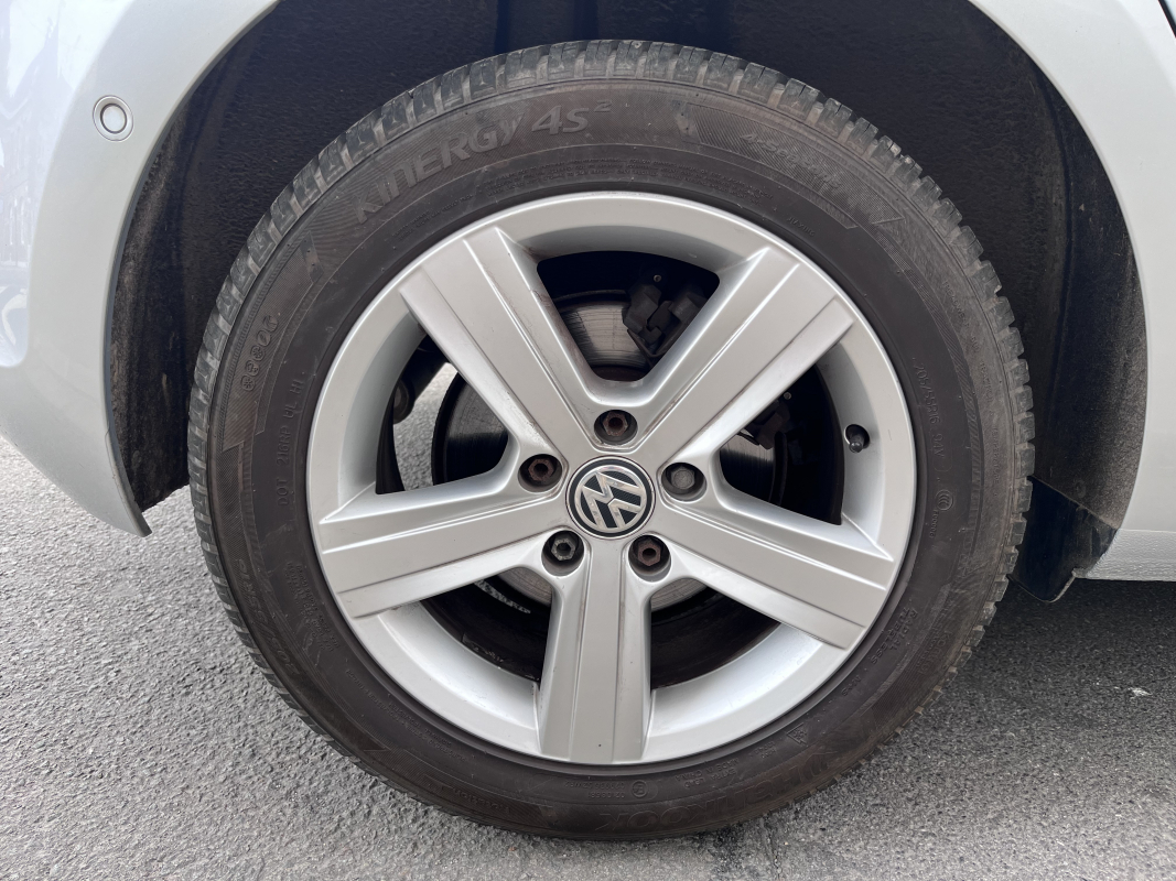 Volkswagen Golf — 36