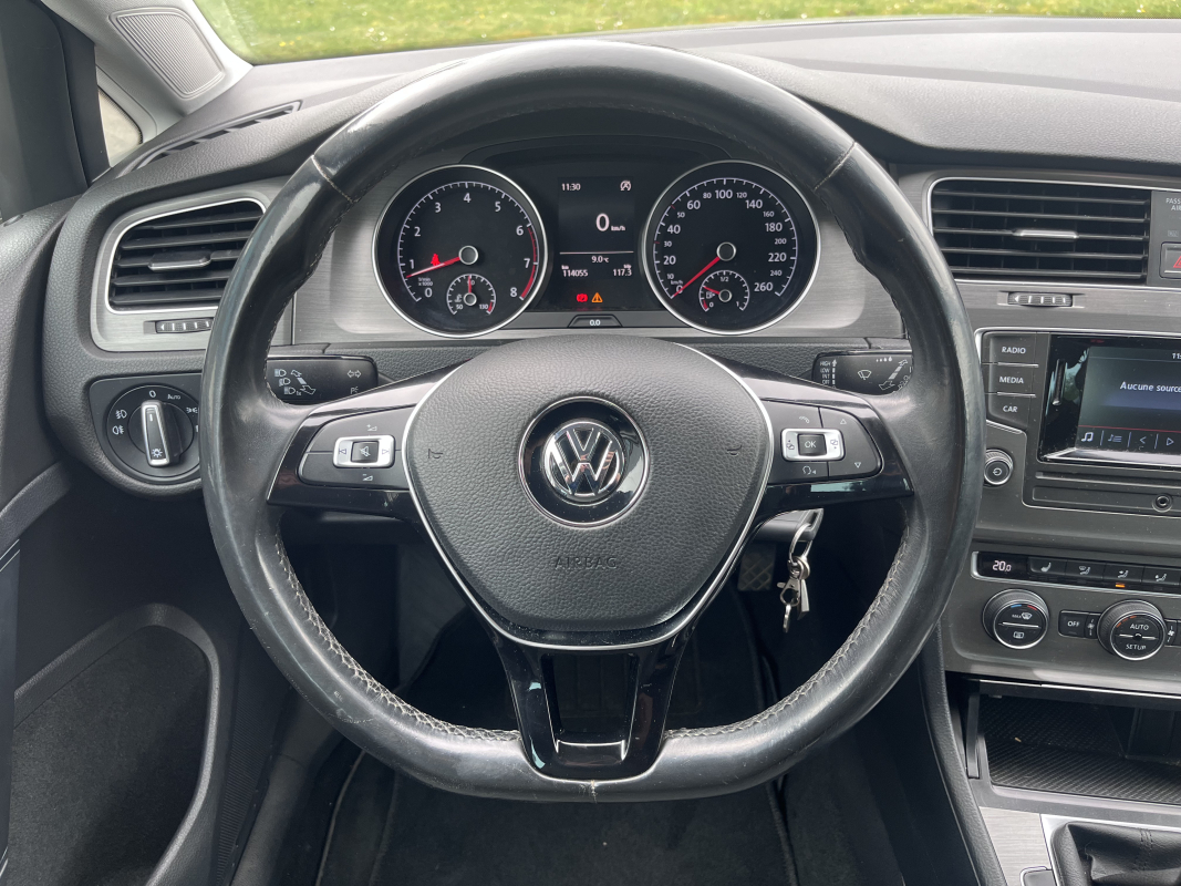 Volkswagen Golf — 19