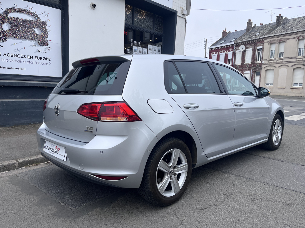 Volkswagen Golf — 7