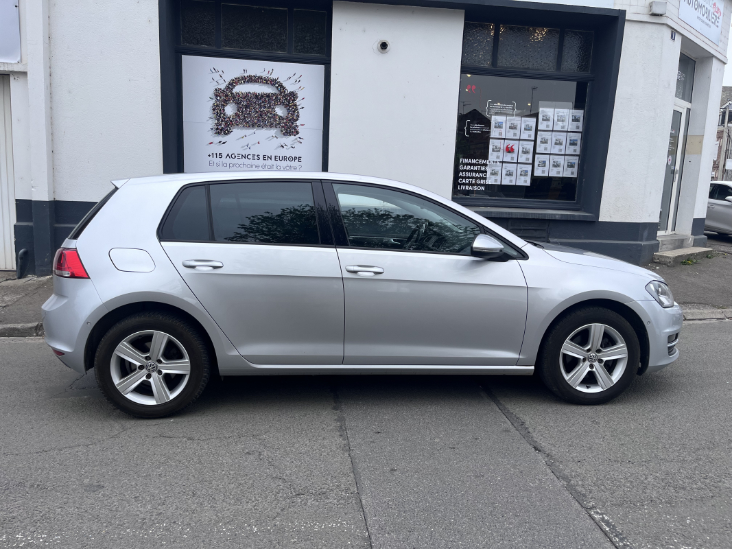 Volkswagen Golf — 8